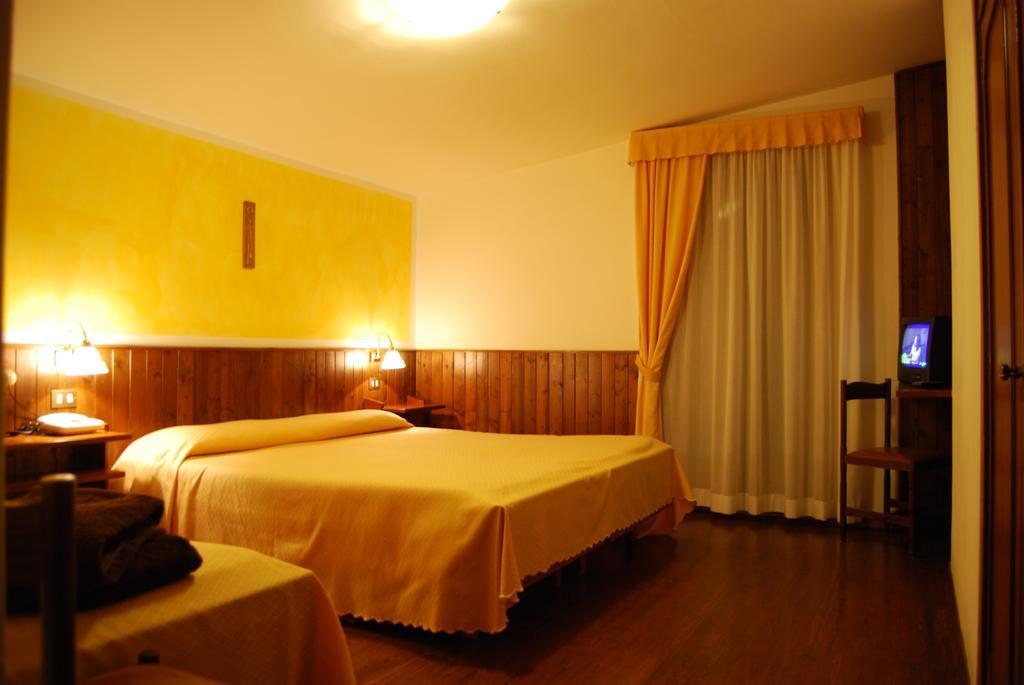 Albergo Villa Cristina Folgaria Chambre photo